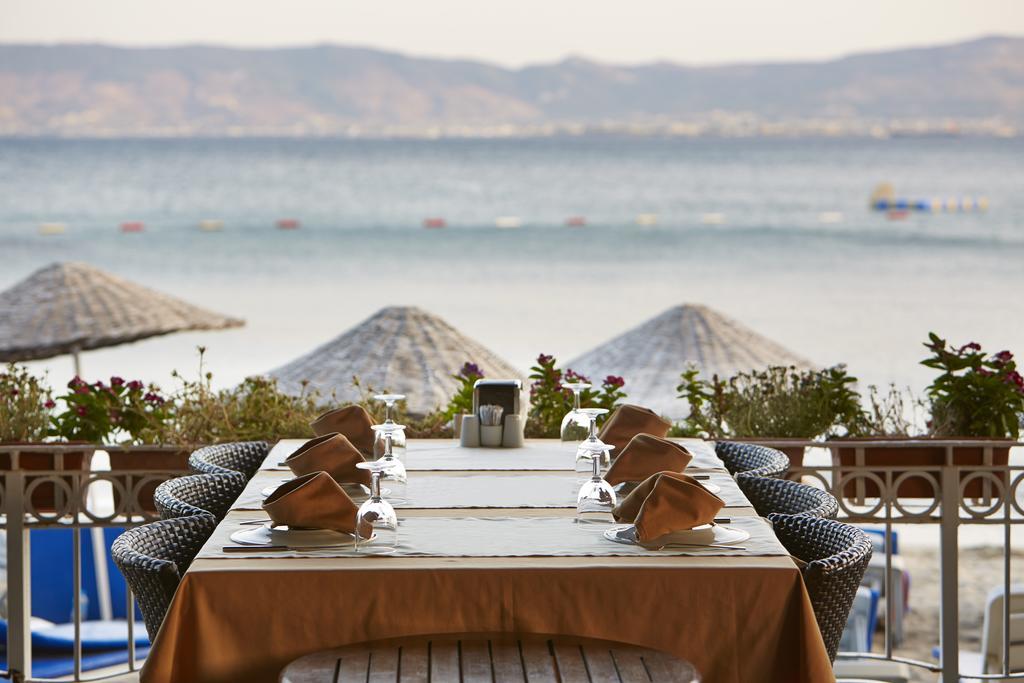 Meteor Beach Hotel Turgutreis Exteriör bild