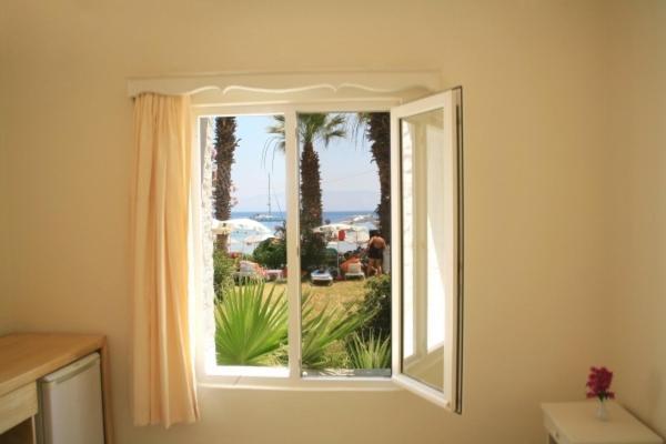 Meteor Beach Hotel Turgutreis Rum bild