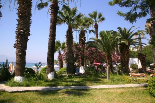 Meteor Beach Hotel Turgutreis Exteriör bild